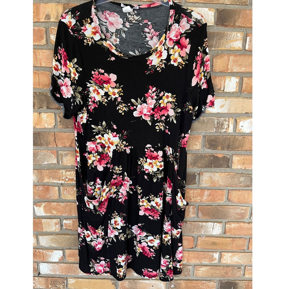 Moa Moa Women’s Multicolored Floral Print Short Sleeve Dress Size 1X